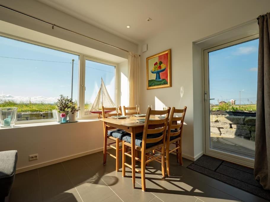 Beach Front Appartments In Design Eco-Villa Ulsteinvik Zimmer foto